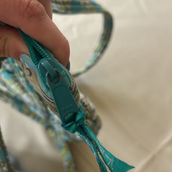 Vera Bradley Peacock Green Blue Zipper Tote Bag - Picture 6 of 7
